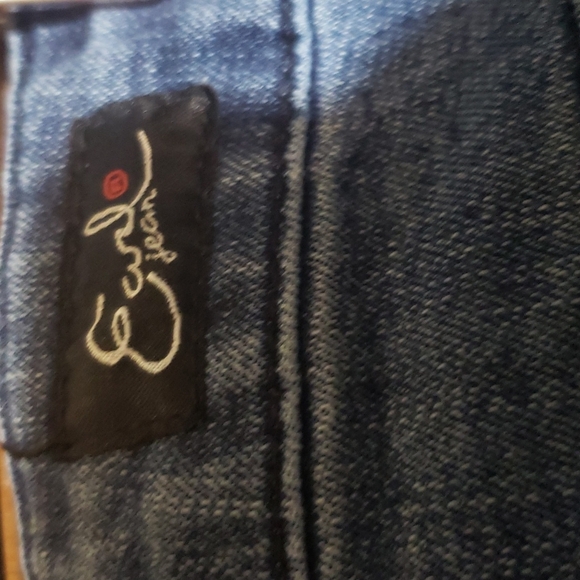 Earl Jean's with Flower Embroidery - Picture 9 of 10